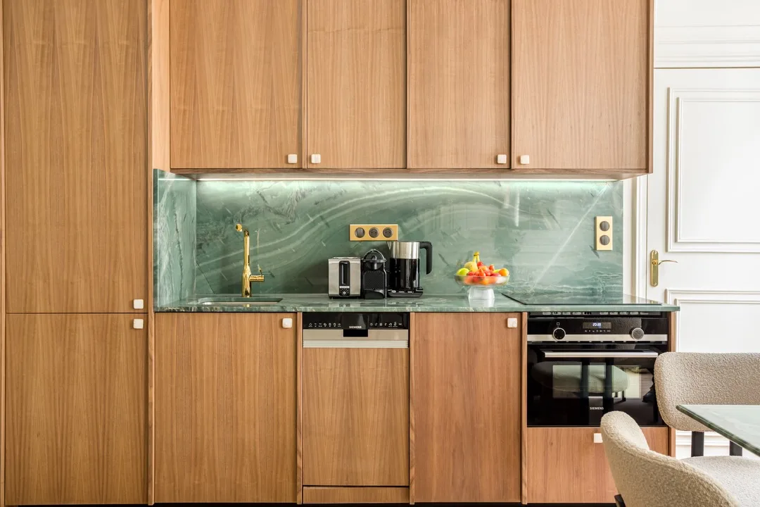Cuisine et table en quartzite Cristal Maestro — Cristal Maestro