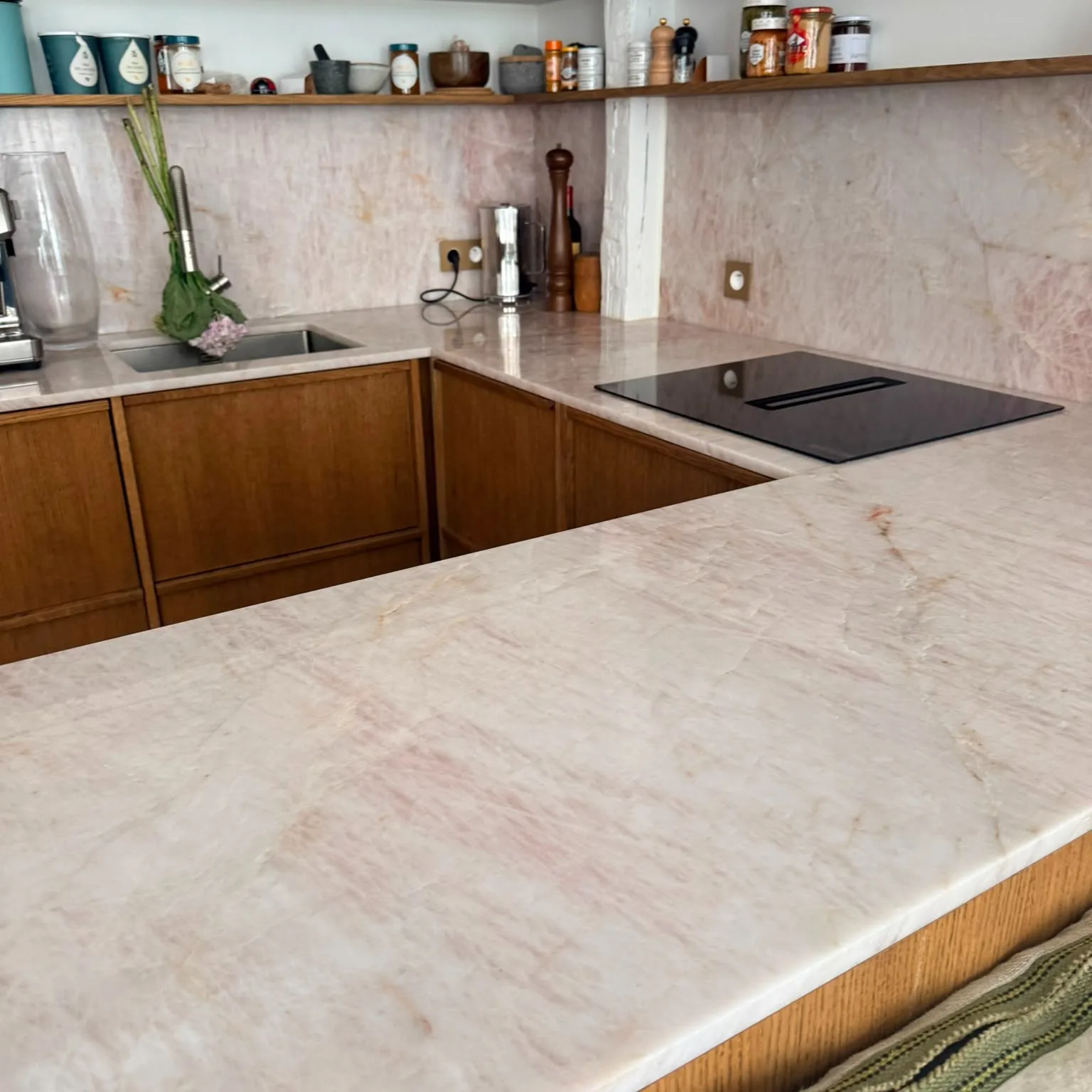 Cuisine en quartzite Cristallo Pink — Cristallo Pink