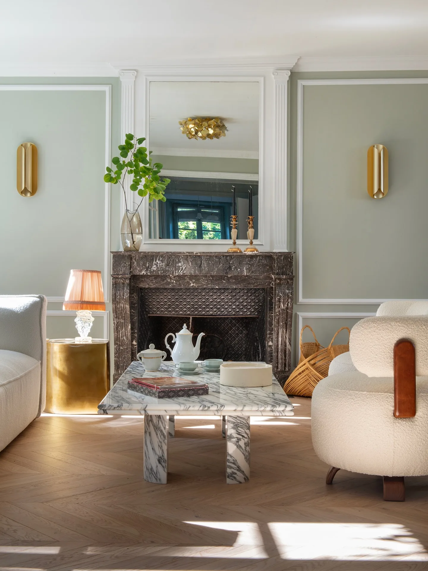 Table basse en Calacatta Corchia