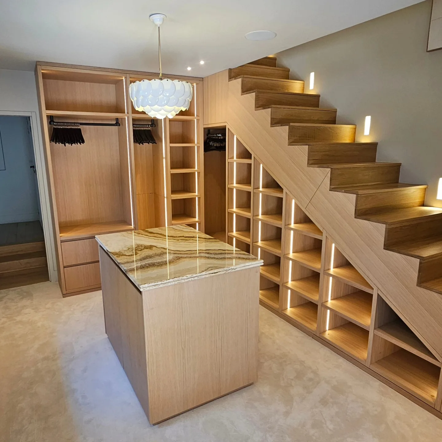 Îlot central sur mesure en Onyx