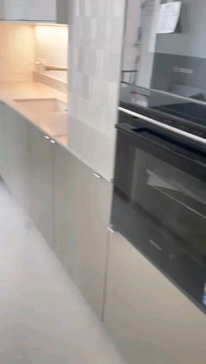 Îlot et jambages en Silestone Blanco Maple — Blanco Maple